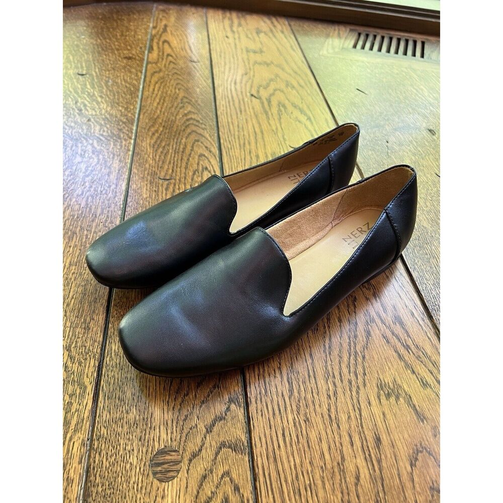 Naturalizer Womens Size US 9 UK 7 EUR 38 Leather Flats Dark Blue